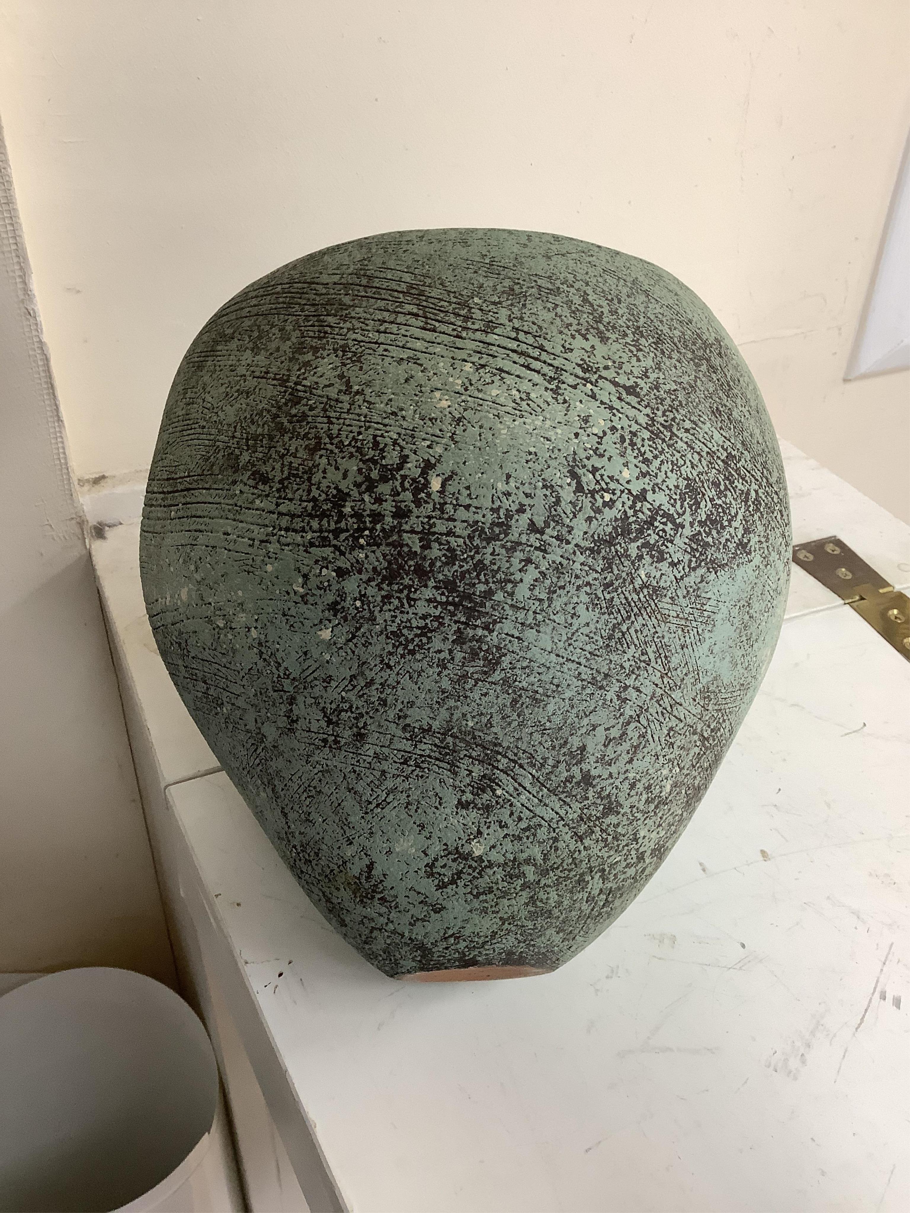 After Hans Coper, a studio pottery tapered vase, 22cm high